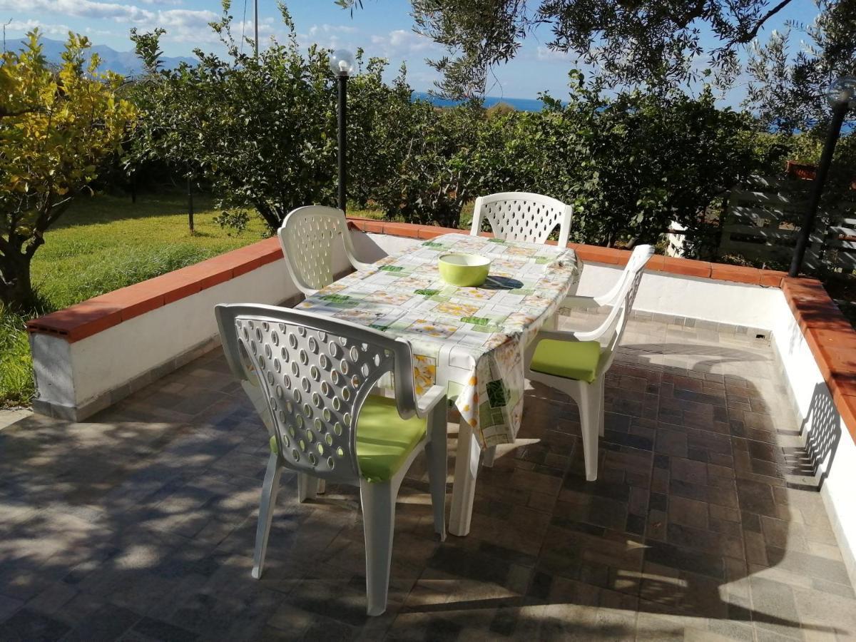 Casa Vacanze Daisy ตรัปเปโต ภายนอก รูปภาพ
